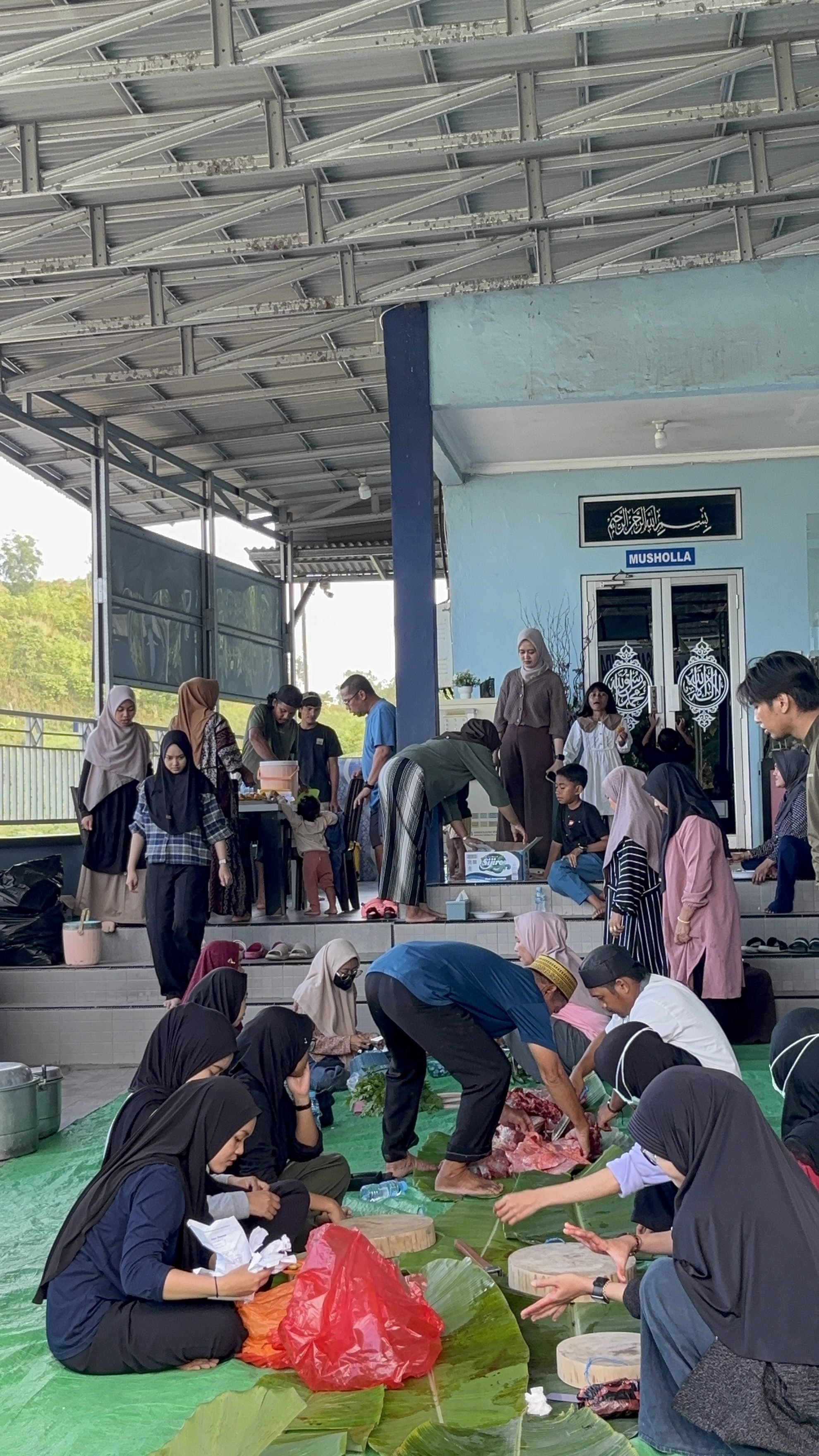 Foto berita - PT Laboratorindo Alam Bestari Rayakan Idul Adha 1447 H dengan Semangat Kebersamaan dan Berbagi - PT Laboratorindo Alam Bestari