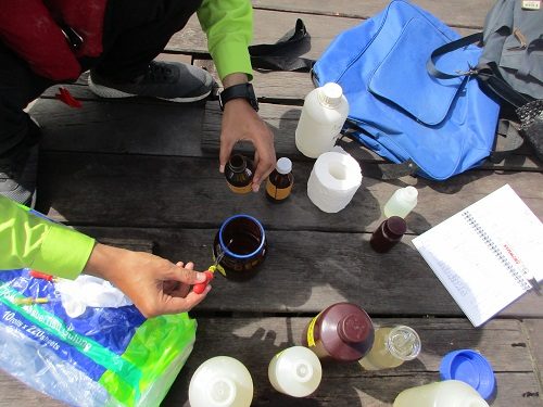 Ilustrasi layanan - Sampling dan Analisa Air Laut - PT Laboratorindo Alam Bestari